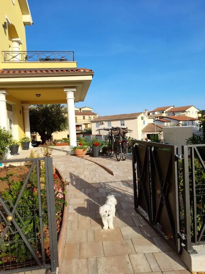 Villa Istriana Ližnjan Appartamento