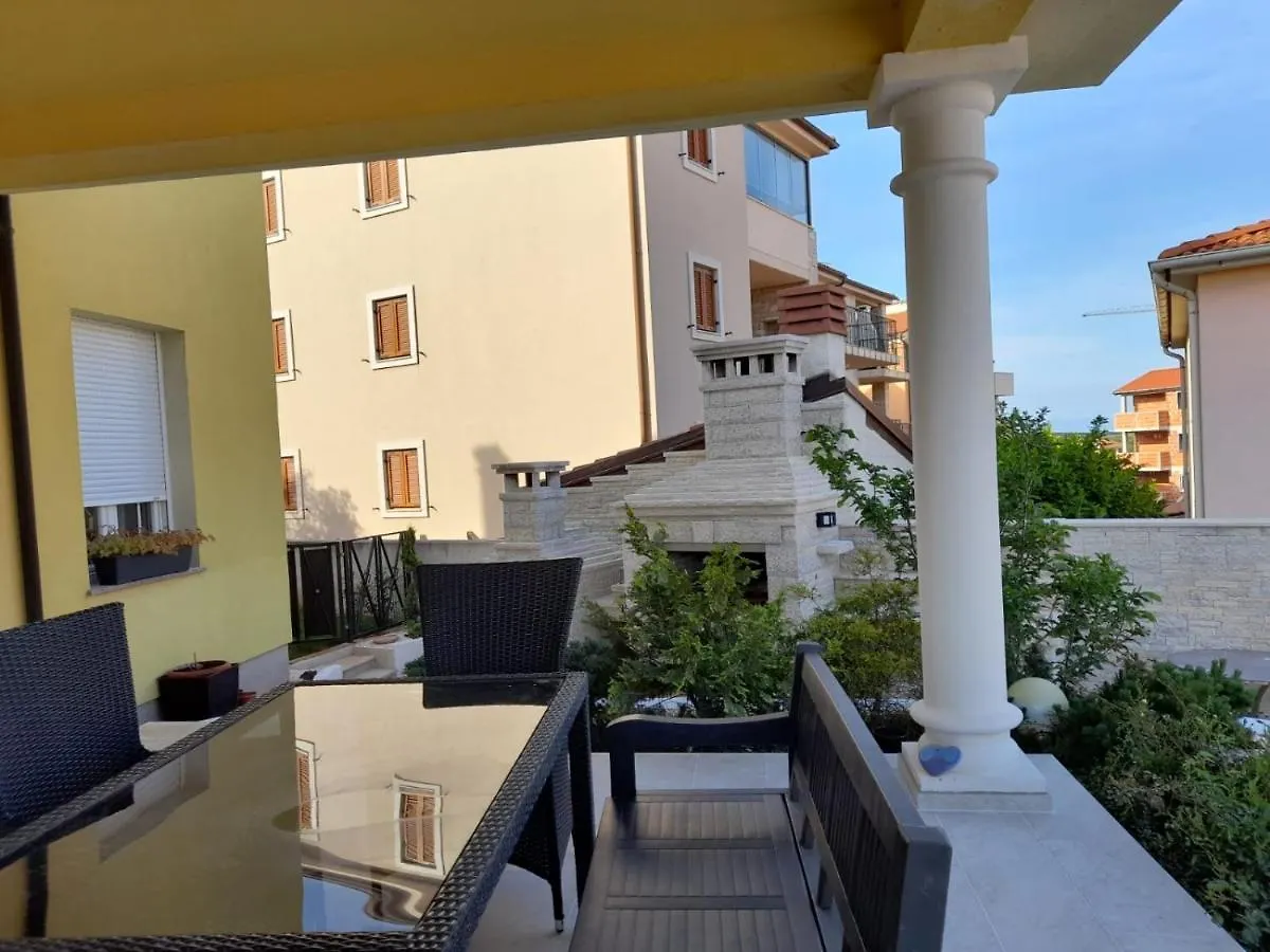 Villa Istriana Ližnjan Croazia