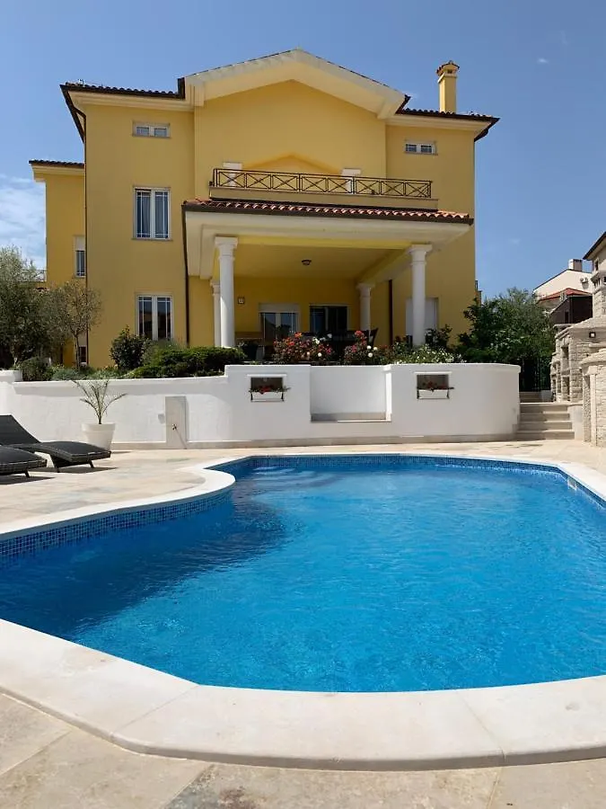 Villa Istriana Ližnjan Apartment