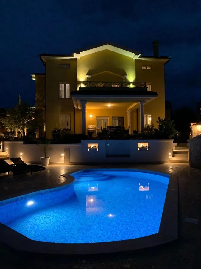 Villa Istriana Ližnjan Kroatien